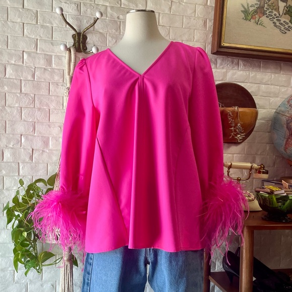 Tuckernuck Hot Pink Feather Easton Blouse NWT - Picture 4 of 16